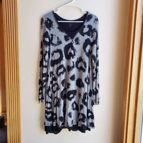 Kensie Gray/Black V-Neck Mini-Dress Size Medium - Picture 7 of 16